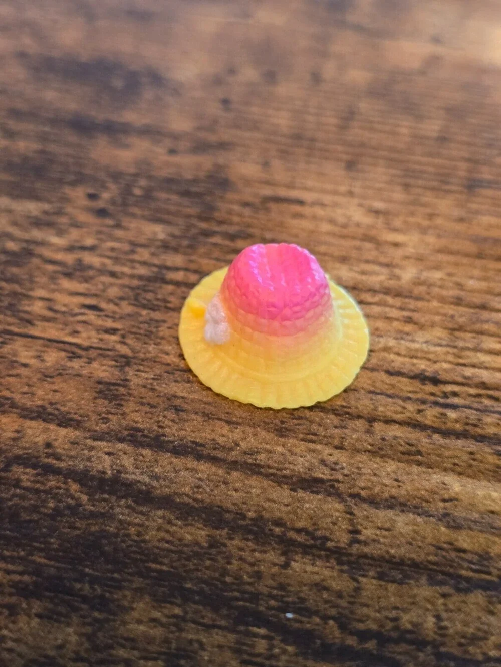 Shopkins Season 3 figure named Hattie Hat